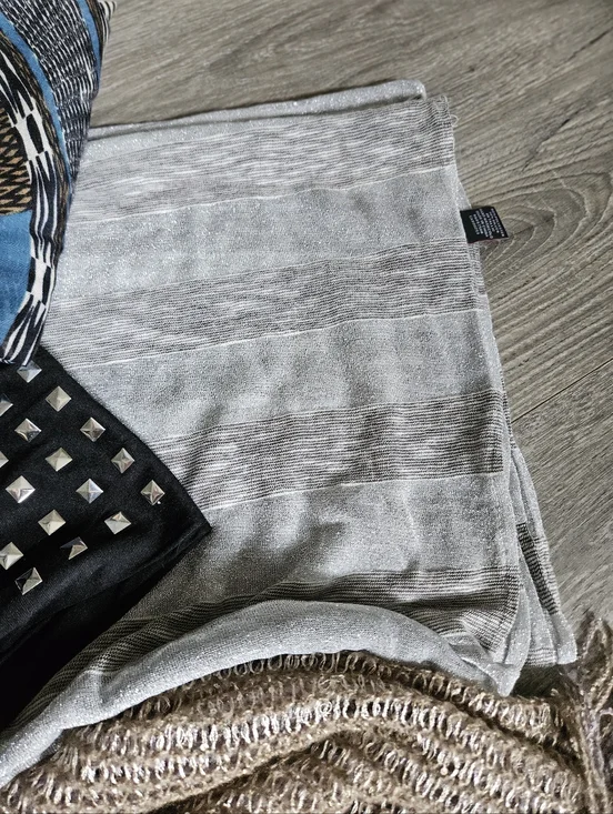 Beautiful Soft Classy Infinity Scarf Scarves Lot Metallic Silver Gold Black Nail - Picture 6 of 8